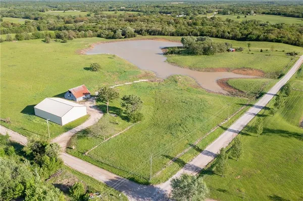$425,000 | Southwest 400th Road, Warrensburg, MO 64093
