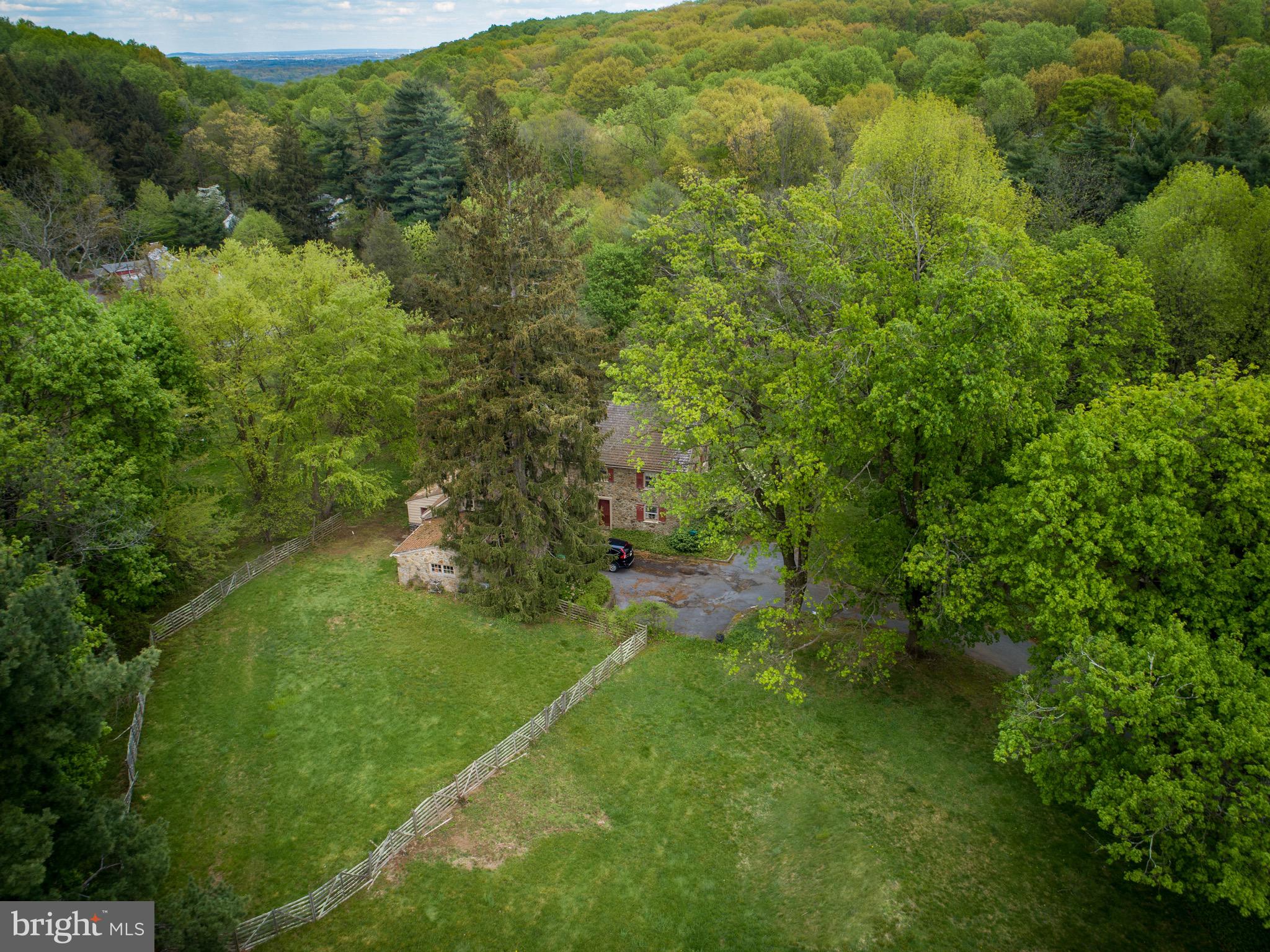 2751 Flowing Springs Road Spring City, PA 19475 - Photo 3 of 32