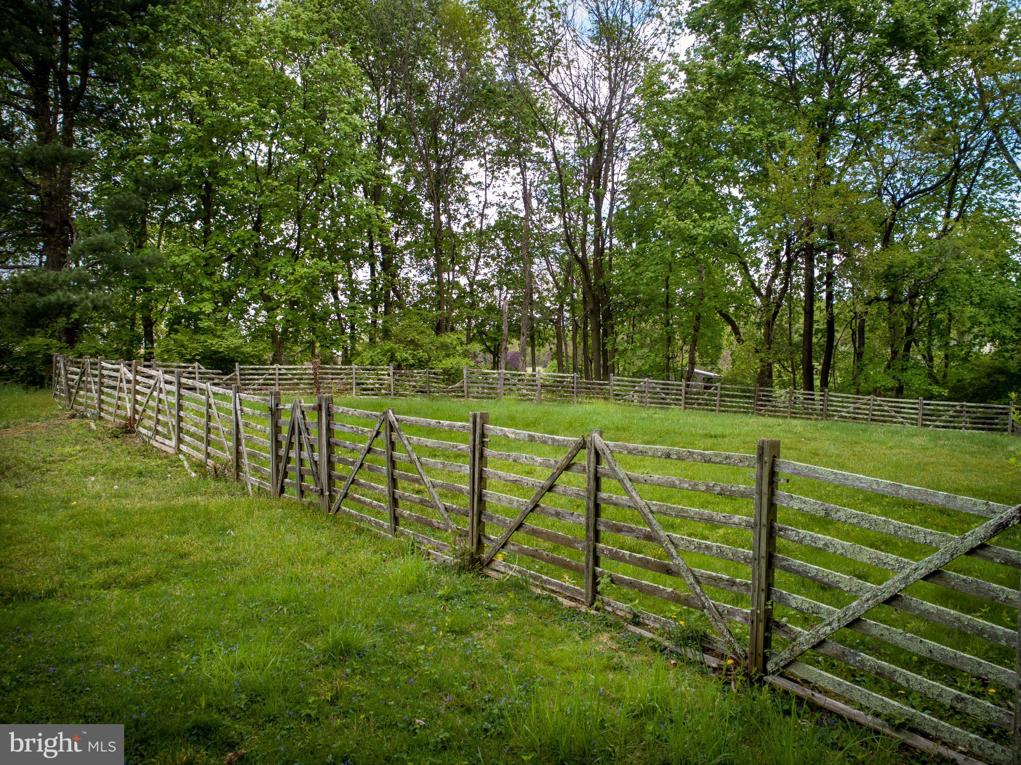 2751 Flowing Springs Road Spring City, PA 19475 - Photo 5 of 32