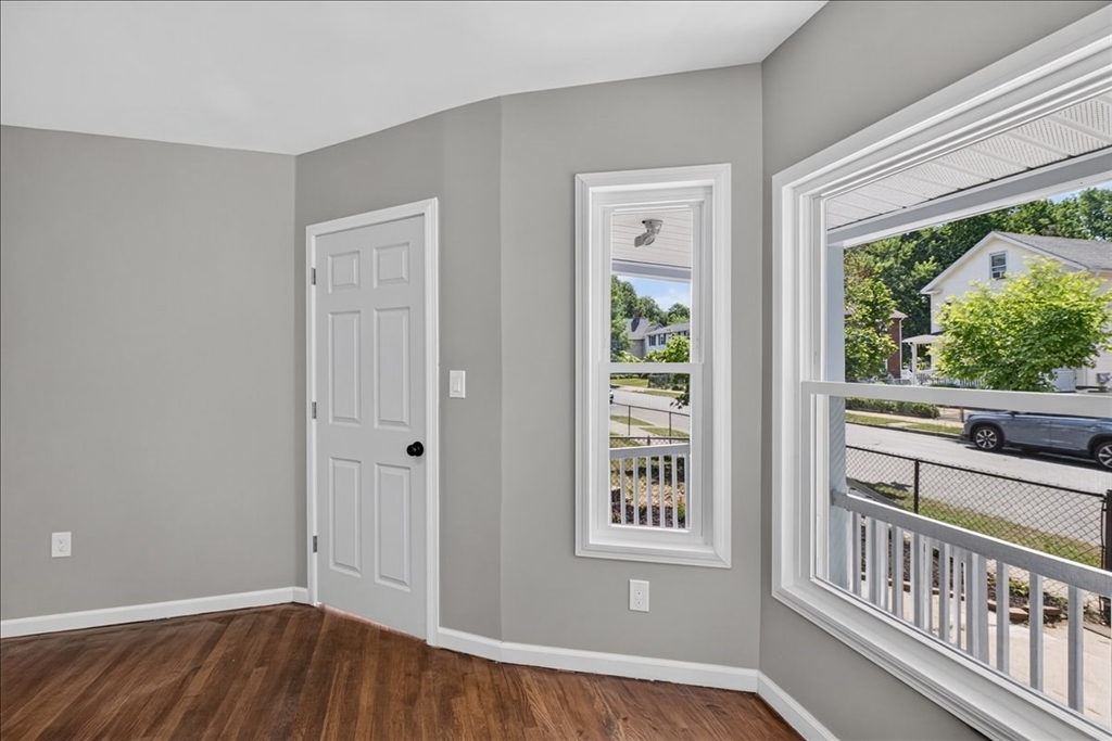 58 Greene Street Springfield, MA 01109 - Photo 12 of 41