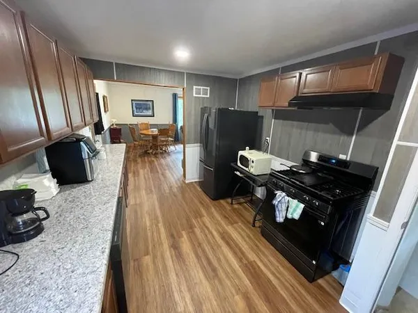 $359,900 | 1401 30th Avenue Northeast, Austin, MN 55912