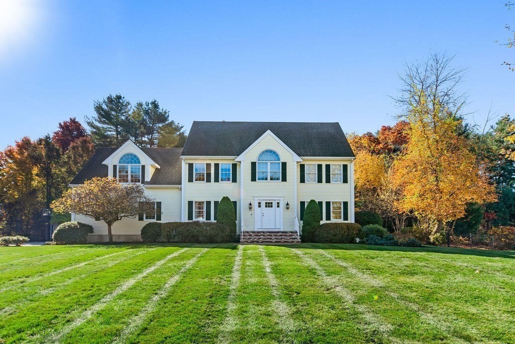 227 Mohawk Road Raynham, MA 02767 - Photo 1 of 42 Gallery Image 1