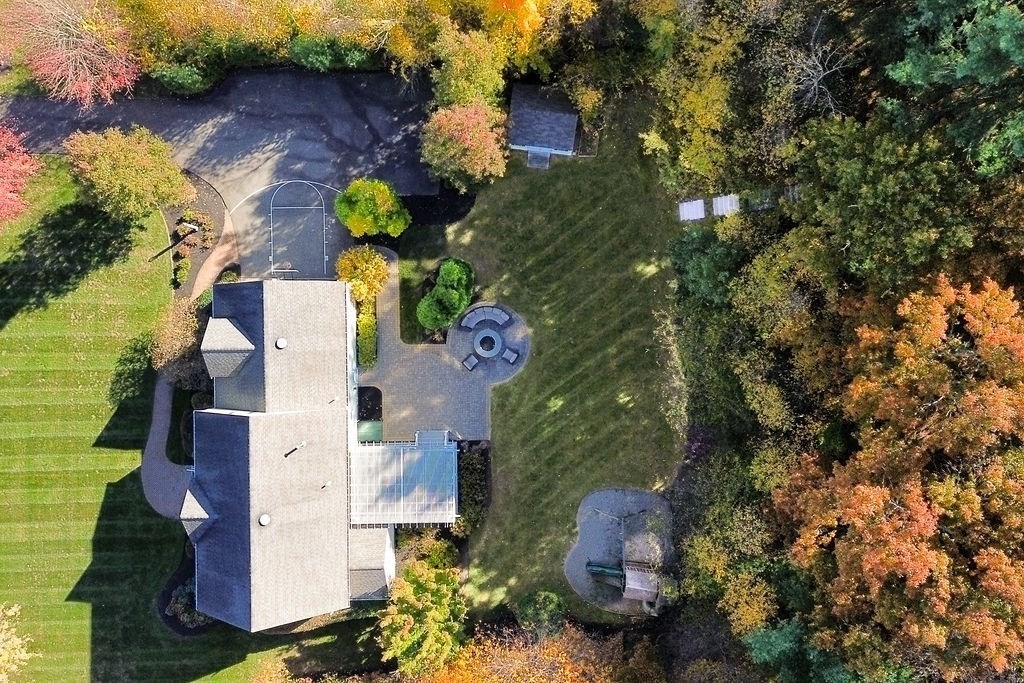 227 Mohawk Road Raynham, MA 02767 - Photo 3 of 42 Gallery Image 3