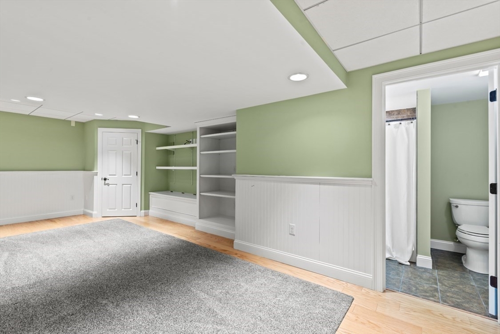 227 Mohawk Road Raynham, MA 02767 - Photo 36 of 42 Gallery Image 36