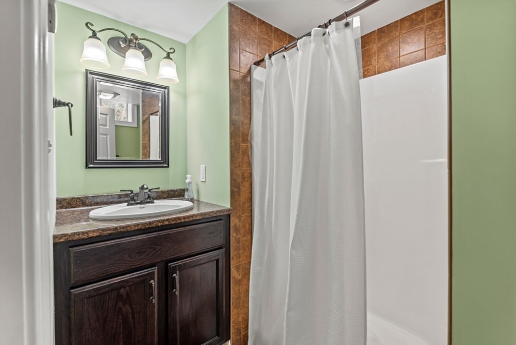 227 Mohawk Road Raynham, MA 02767 - Photo 38 of 42 Gallery Image 38