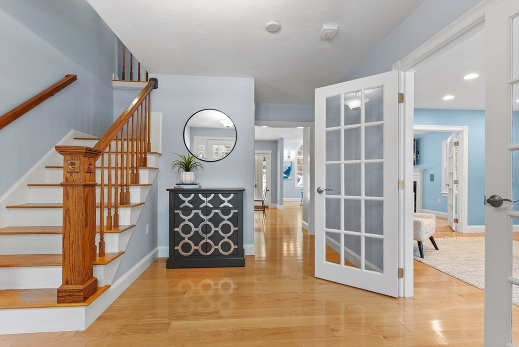 227 Mohawk Road Raynham, MA 02767 - Photo 4 of 42 Gallery Image 4
