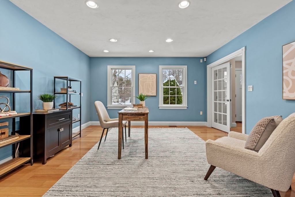 227 Mohawk Road Raynham, MA 02767 - Photo 6 of 42 Gallery Image 6
