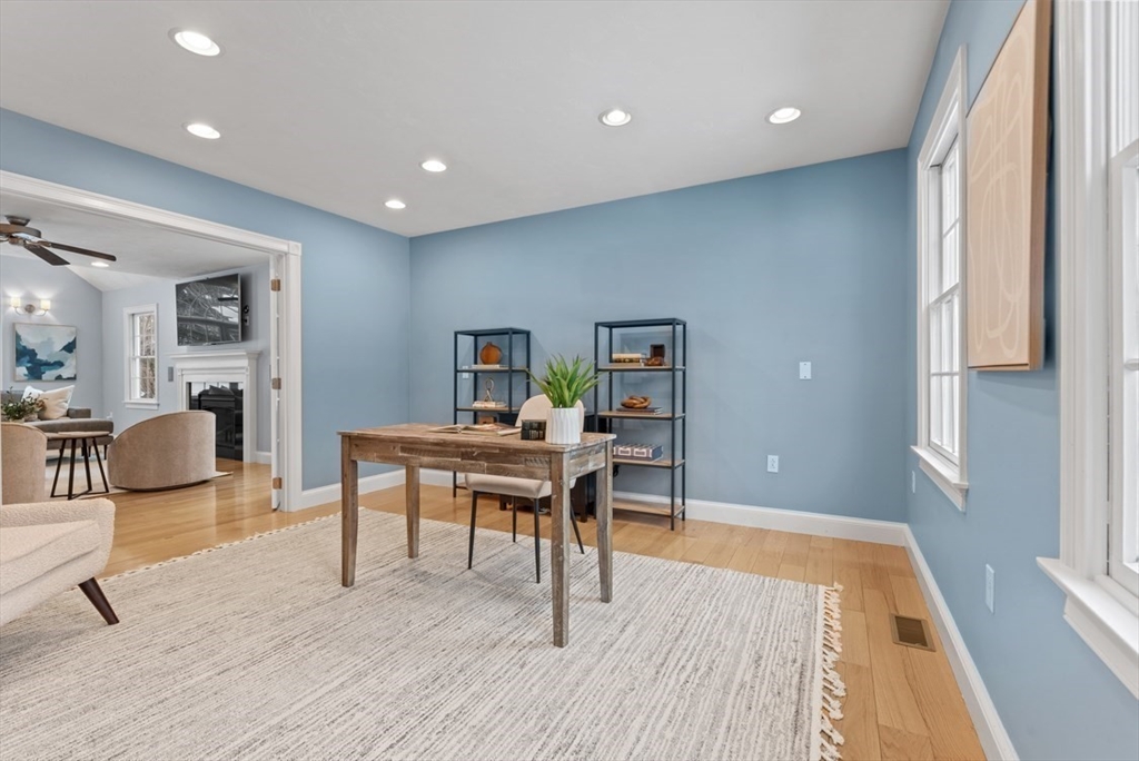 227 Mohawk Road Raynham, MA 02767 - Photo 7 of 42 Gallery Image 7