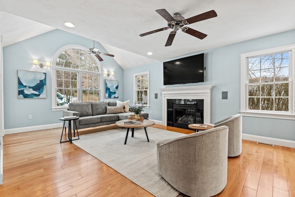 227 Mohawk Road Raynham, MA 02767 - Photo 10 of 42 Gallery Image 10