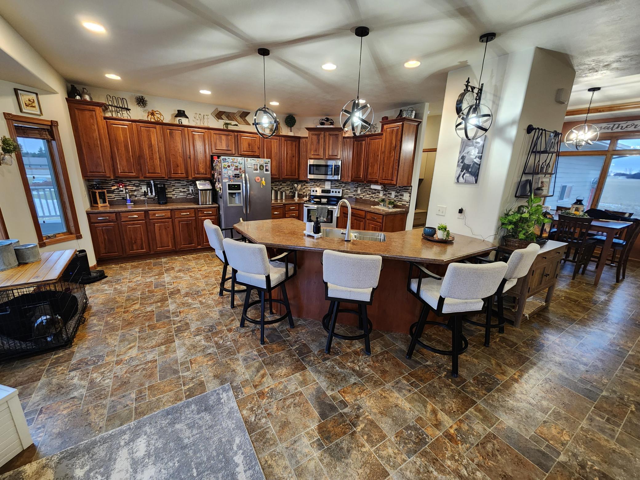 804 9th Street Northeast Pipestone, MN 56164 - Photo 12 of 41