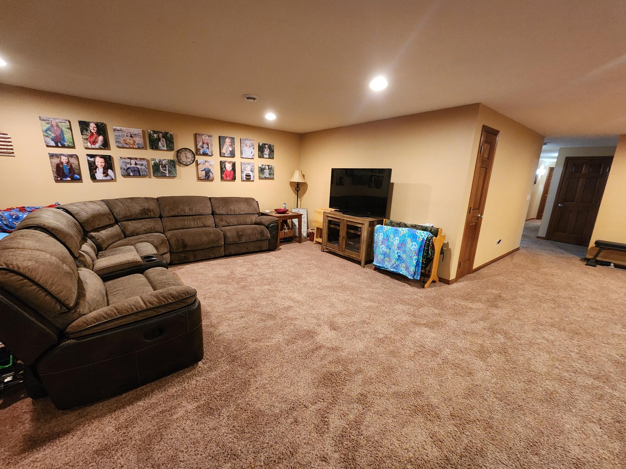 804 9th Street Northeast Pipestone, MN 56164 - Photo 29 of 41