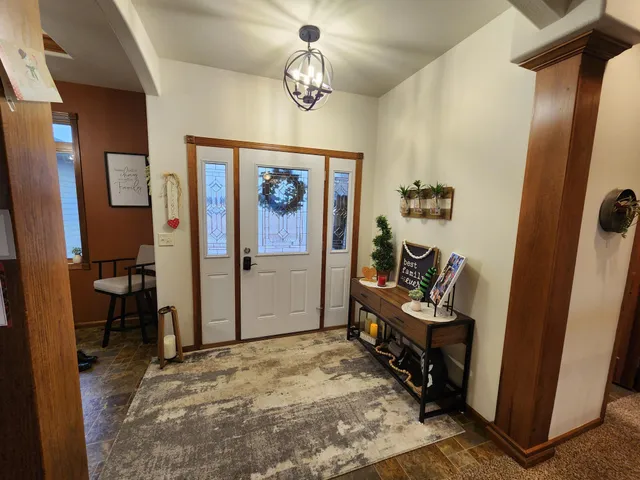 $439,900 | 804 9th Street Northeast, Pipestone, MN 56164