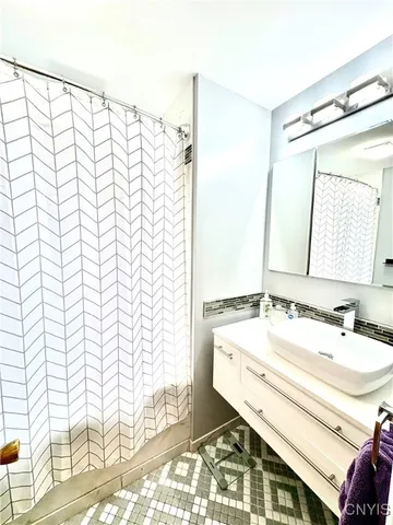 $189,000 | 511 Dawes Avenue, Utica, NY 13502