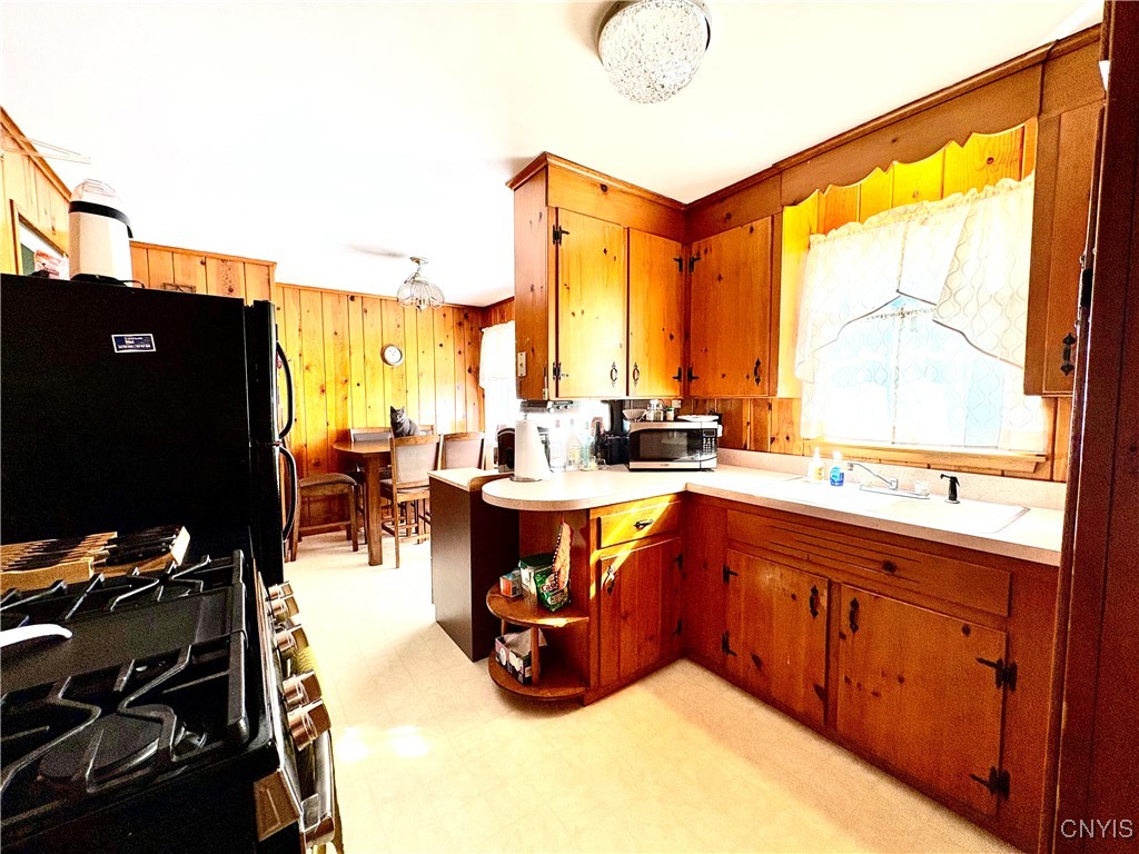 511 Dawes Avenue Utica, NY 13502 - Photo 16 of 19