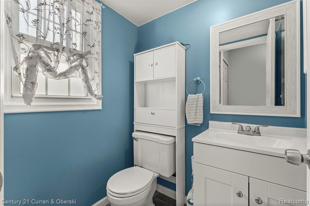 31083 Hoover Road, Unit 12 Warren, MI 48093 - Photo 16 of 39