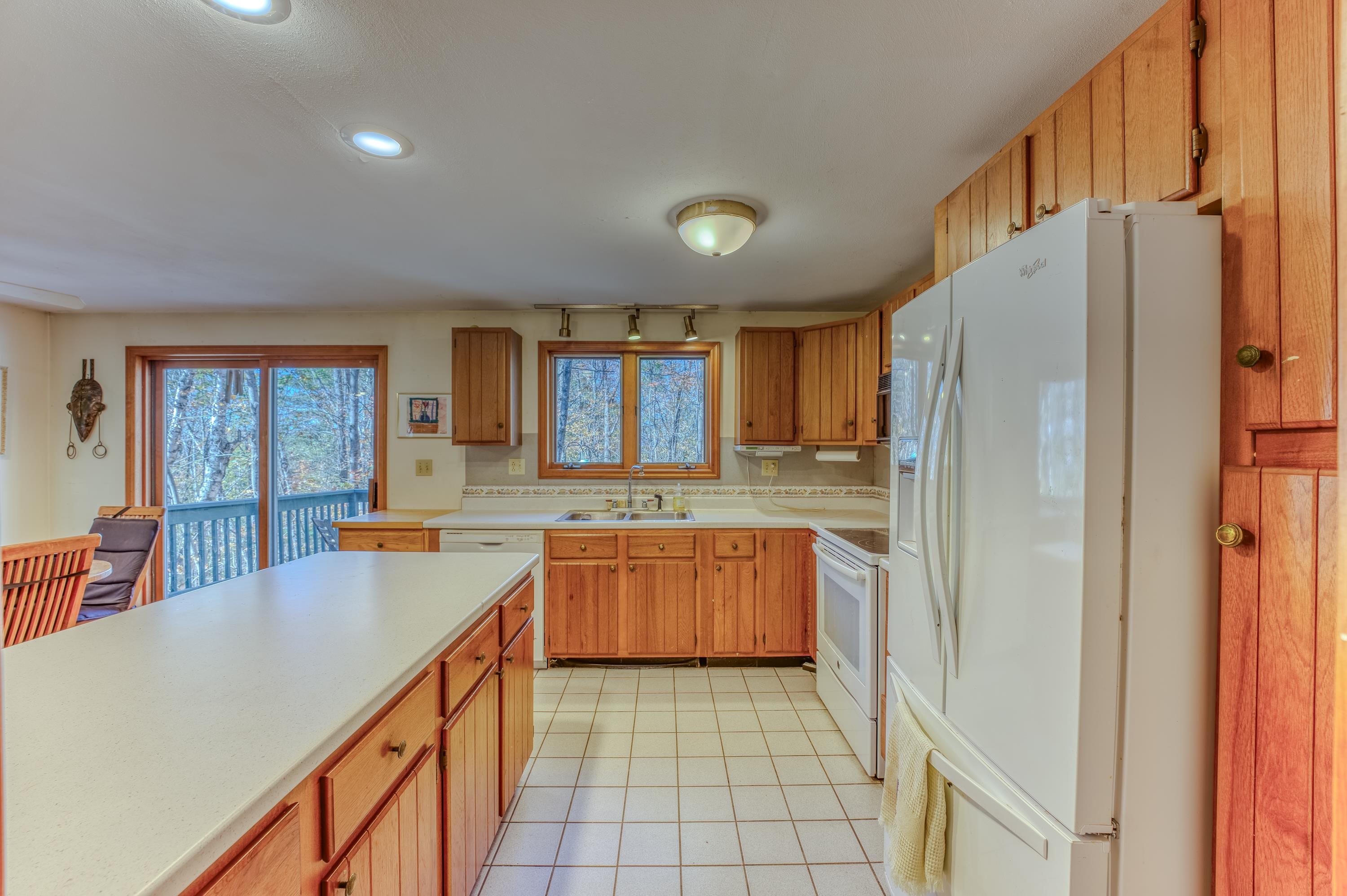 637 Wallace Hill Road Franconia, NH 03580 - Photo 21 of 58