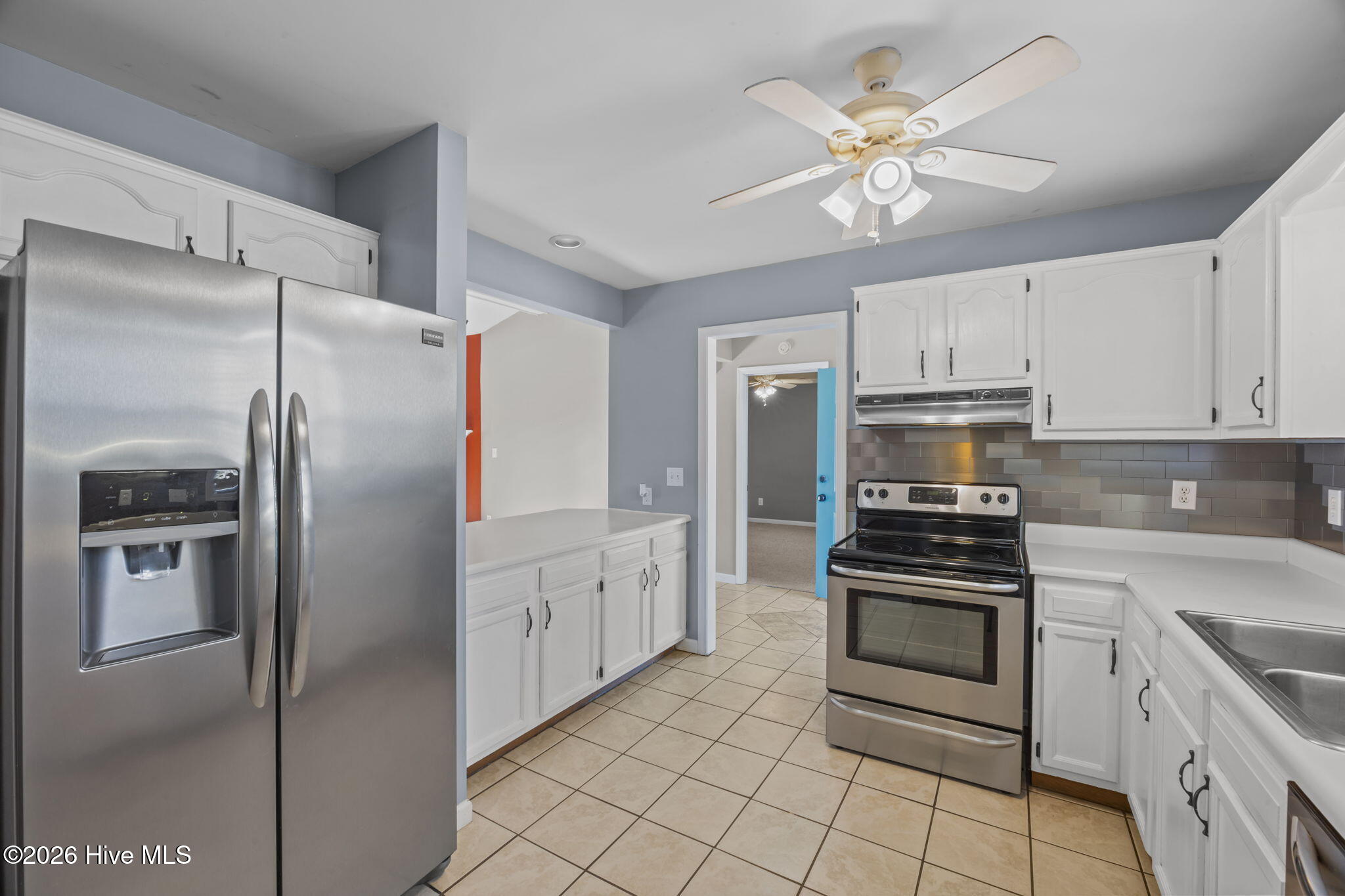 827 Roberts Road Newport, NC 28570 - Photo 13 of 50 28-web-or-mls-0C0A1287