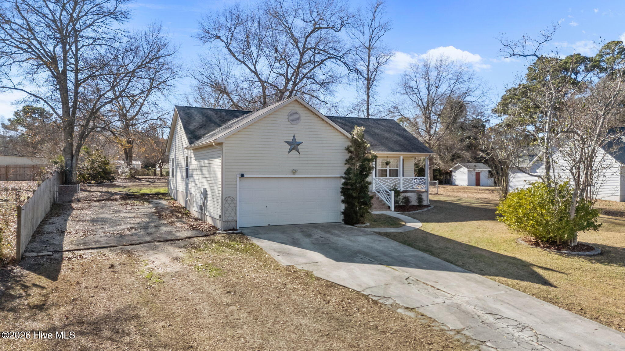 827 Roberts Road Newport, NC 28570 - Photo 3 of 50 4-web-or-mls-DJI_20260113130613_0050_D