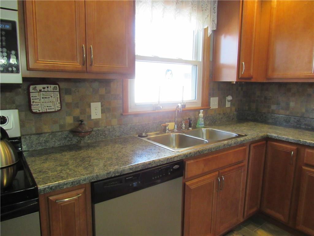 5239 Ridgewood Road East Springfield, OH 45503 - Photo 8 of 46