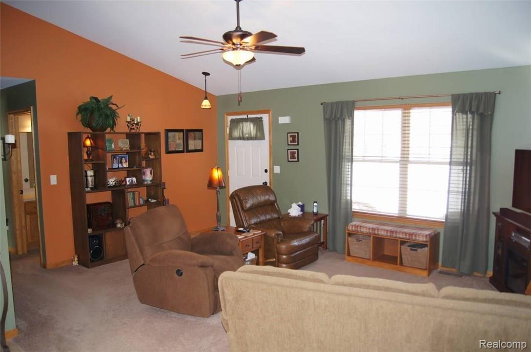 2312 Imlay City Road Lapeer, MI 48446 - Photo 5 of 33 DSC00565.JPG