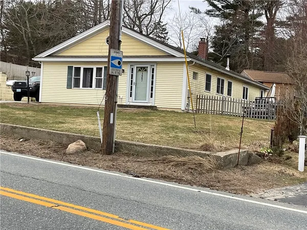 $419,900 | 1567 Plainfield Pike, Scituate, RI 02815