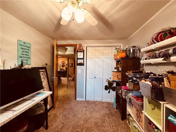 $449,900 | 15 Lakeview Drive, Gower, MO 64454