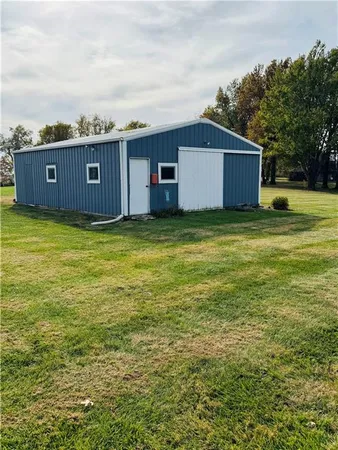 $449,900 | 15 Lakeview Drive, Gower, MO 64454