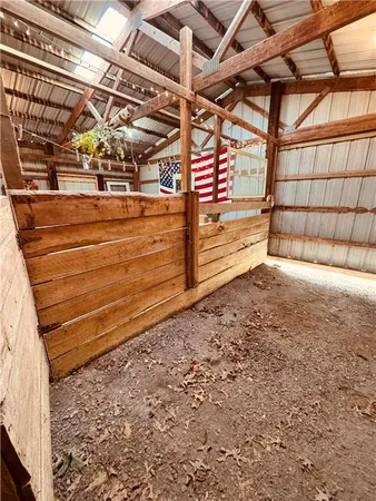 $449,900 | 15 Lakeview Drive, Gower, MO 64454