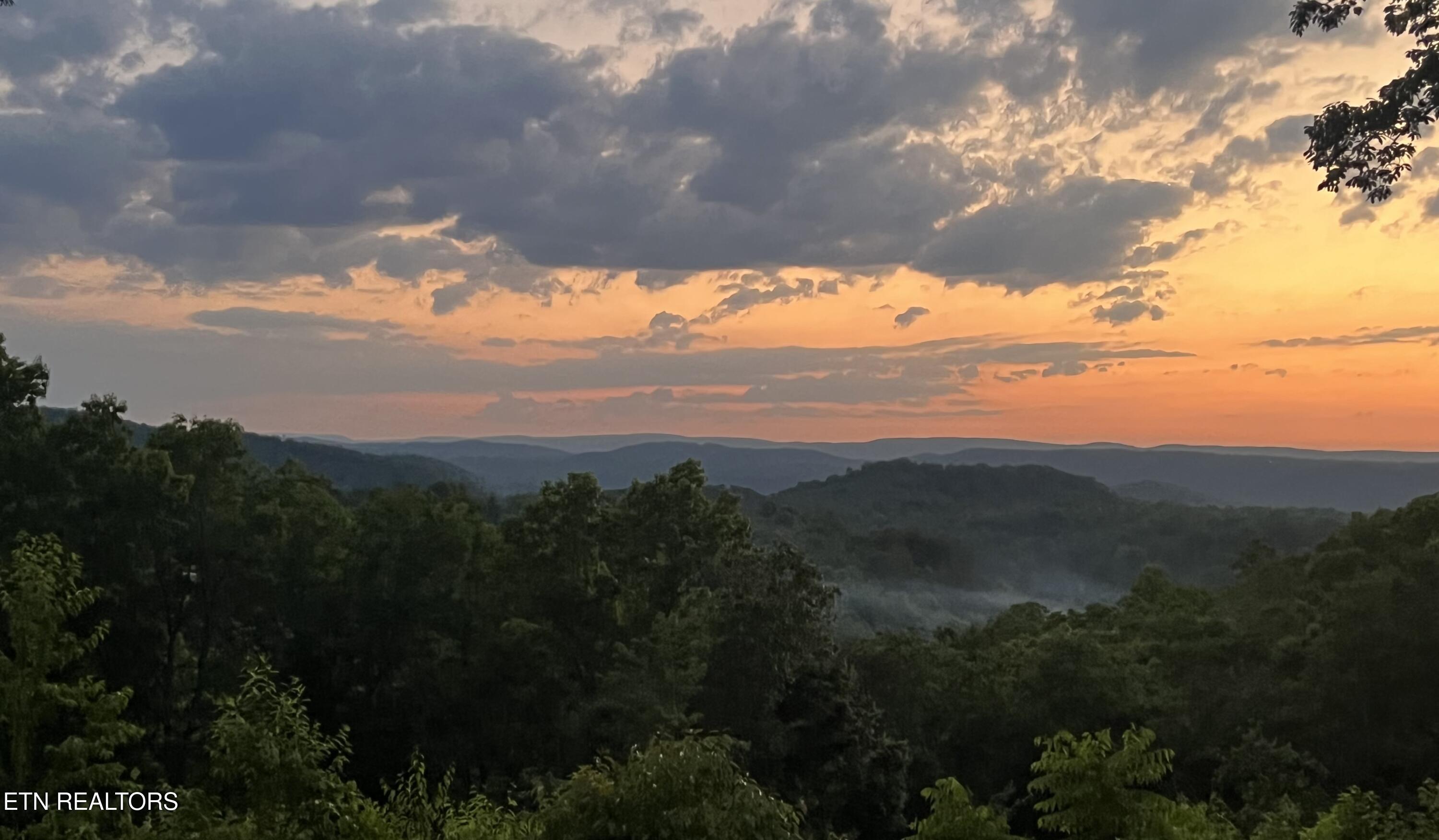 133 Hickory Flats Road Harriman, TN 37748 - Photo 52 of 57 Balcony Sunset