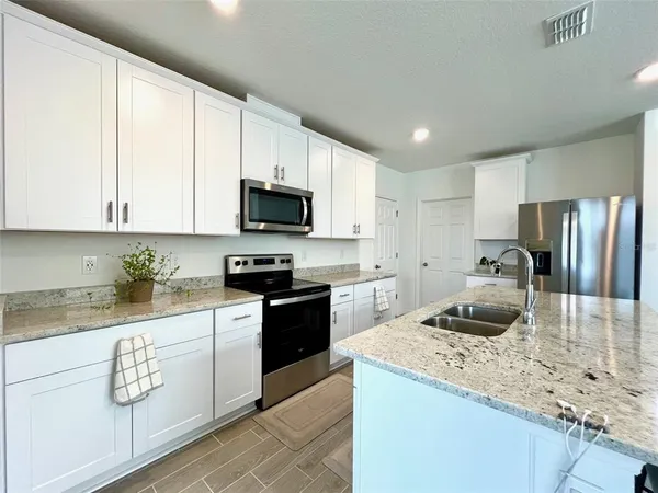 $2,200 | 1462 Sea Glass Road, Haines City, FL 33844