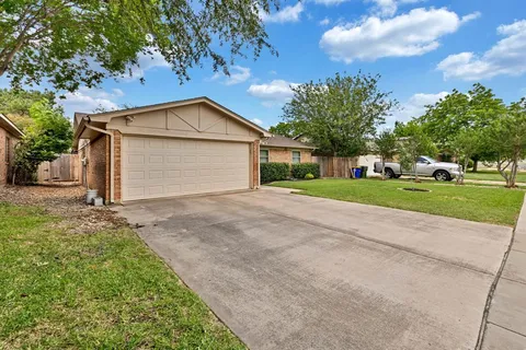 $325,000 | 6553 Blue Grass Drive, Watauga, TX 76148