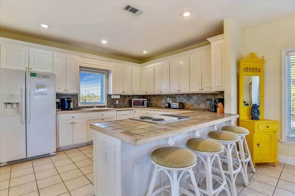 1964 Nautilus Road Eastpoint, FL 32328 - Photo 4 of 60