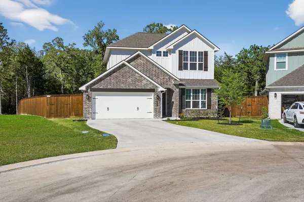 $489,999 | 1601 Briscoe Manor Court, College Station, TX 77845