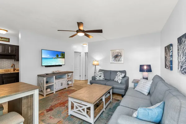 $219,000 | 130 North Collier Boulevard, Unit G2, Marco Island, FL 34145