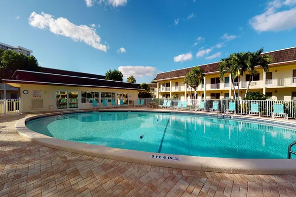 $219,000 | 130 North Collier Boulevard, Unit G2, Marco Island, FL 34145