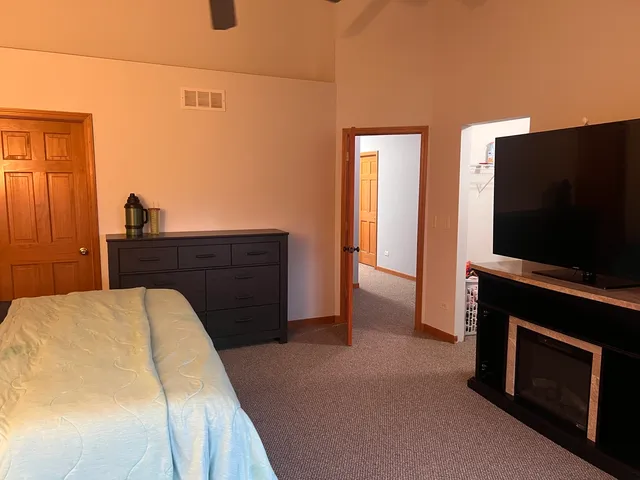 $405,000 | 2417 Fleetwood Drive, Joliet, IL 60432