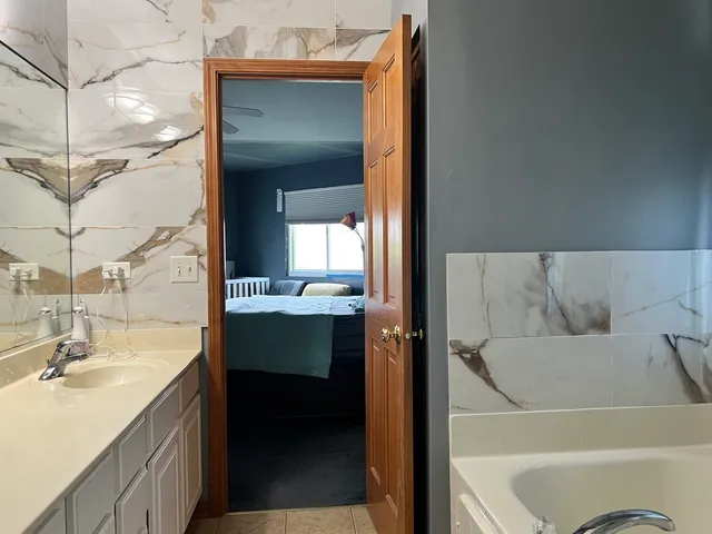 $405,000 | 2417 Fleetwood Drive, Joliet, IL 60432