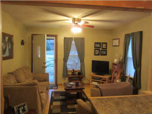6446 Scotch Pine Road Cannelton, IN 47520 - Photo 2 of 17