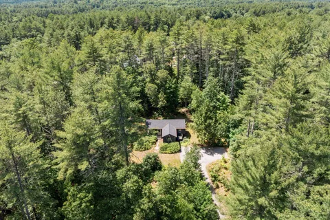 $399,000 | 12 Bohanon Bridge Road, Brookline, NH 03033