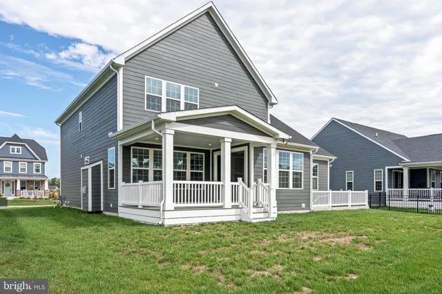 front view of house with a yard