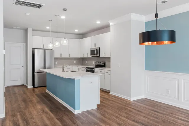 $3,500 | 4577 Summey Street, Charleston, SC 29405