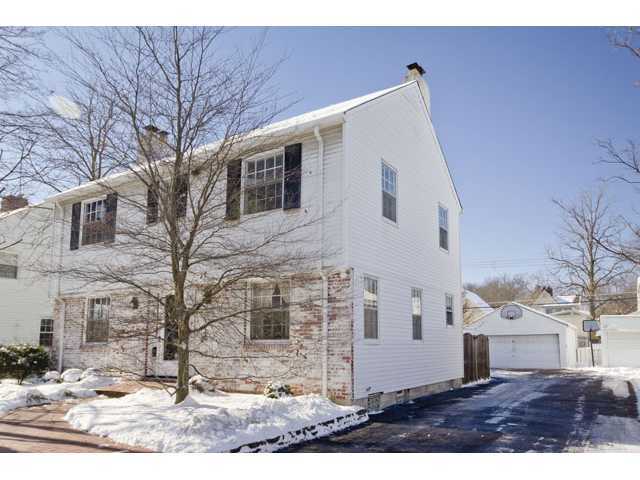 79 North Stanwood Road Bexley, OH 43209 - Photo 3 of 24