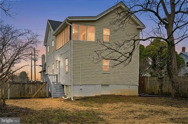 $386,900 | 2 West Main Street, Boyce, VA 22620