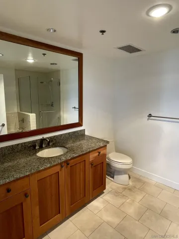 $1,695,000 | 700 West Harbor Drive, Unit 2501, San Diego, CA 92101