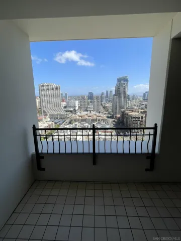 $1,695,000 | 700 West Harbor Drive, Unit 2501, San Diego, CA 92101