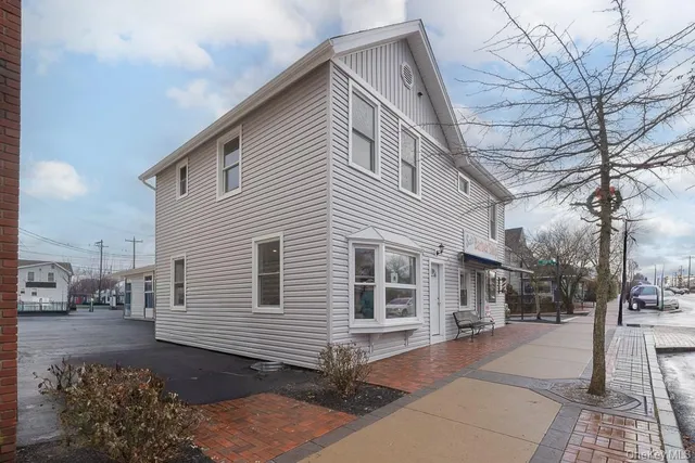 $1,700 | 72 South Main Street, Unit 2, New City, NY 10956