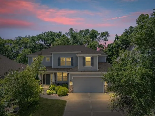 $675,000 | 9154 Shady Bend Road, Lenexa, KS 66227