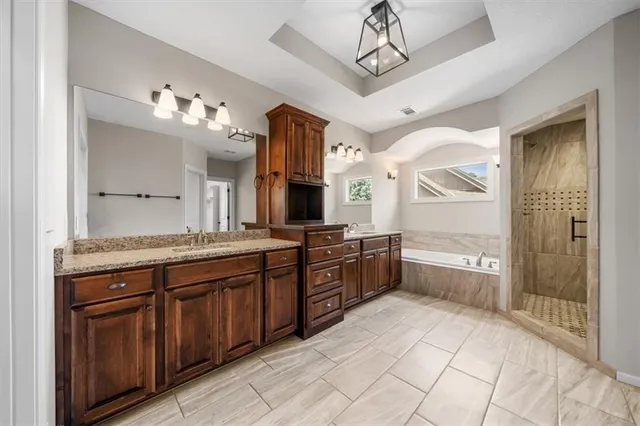 $675,000 | 9154 Shady Bend Road, Lenexa, KS 66227