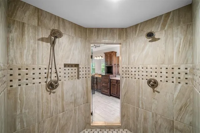 $675,000 | 9154 Shady Bend Road, Lenexa, KS 66227