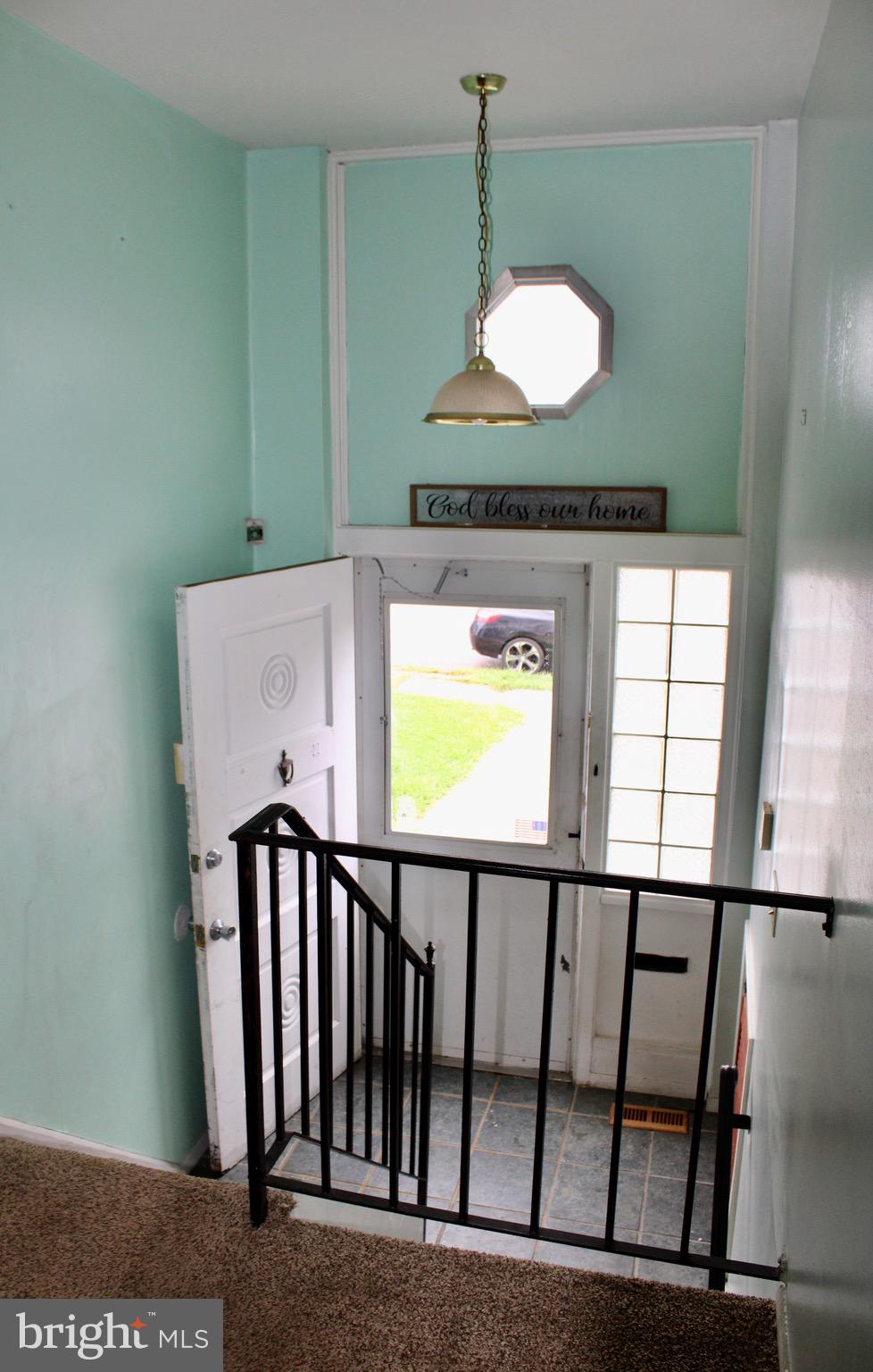 4228 Whiting Road Philadelphia, PA 19154 - Photo 2 of 18 Hall